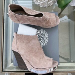 Vince Camuto heeled boots